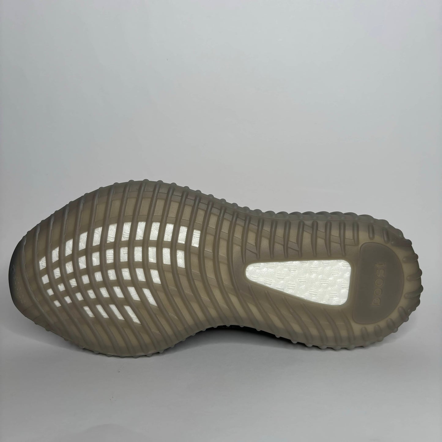 Adidas Yeezy Boost 350 V2 Beluga Reflective Sohle