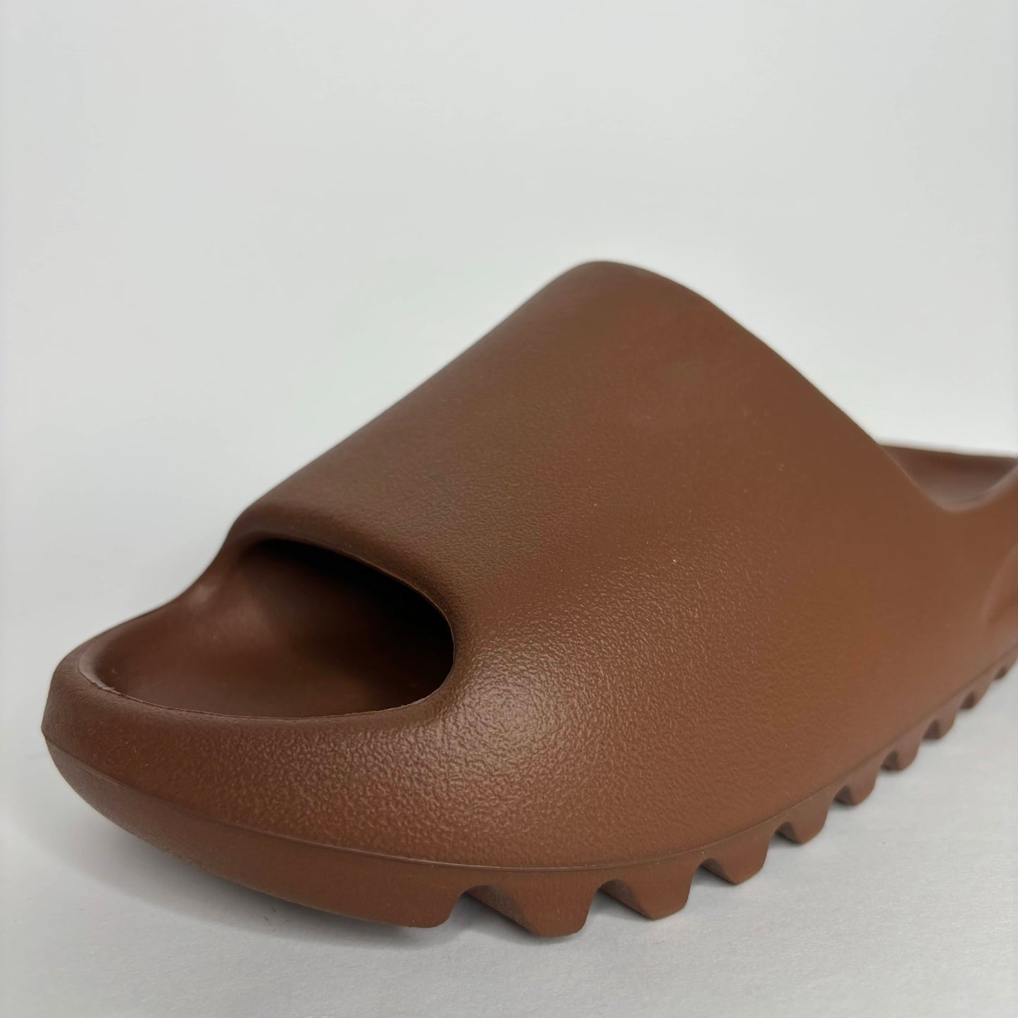 Adidas Yeezy Slide Flax Front