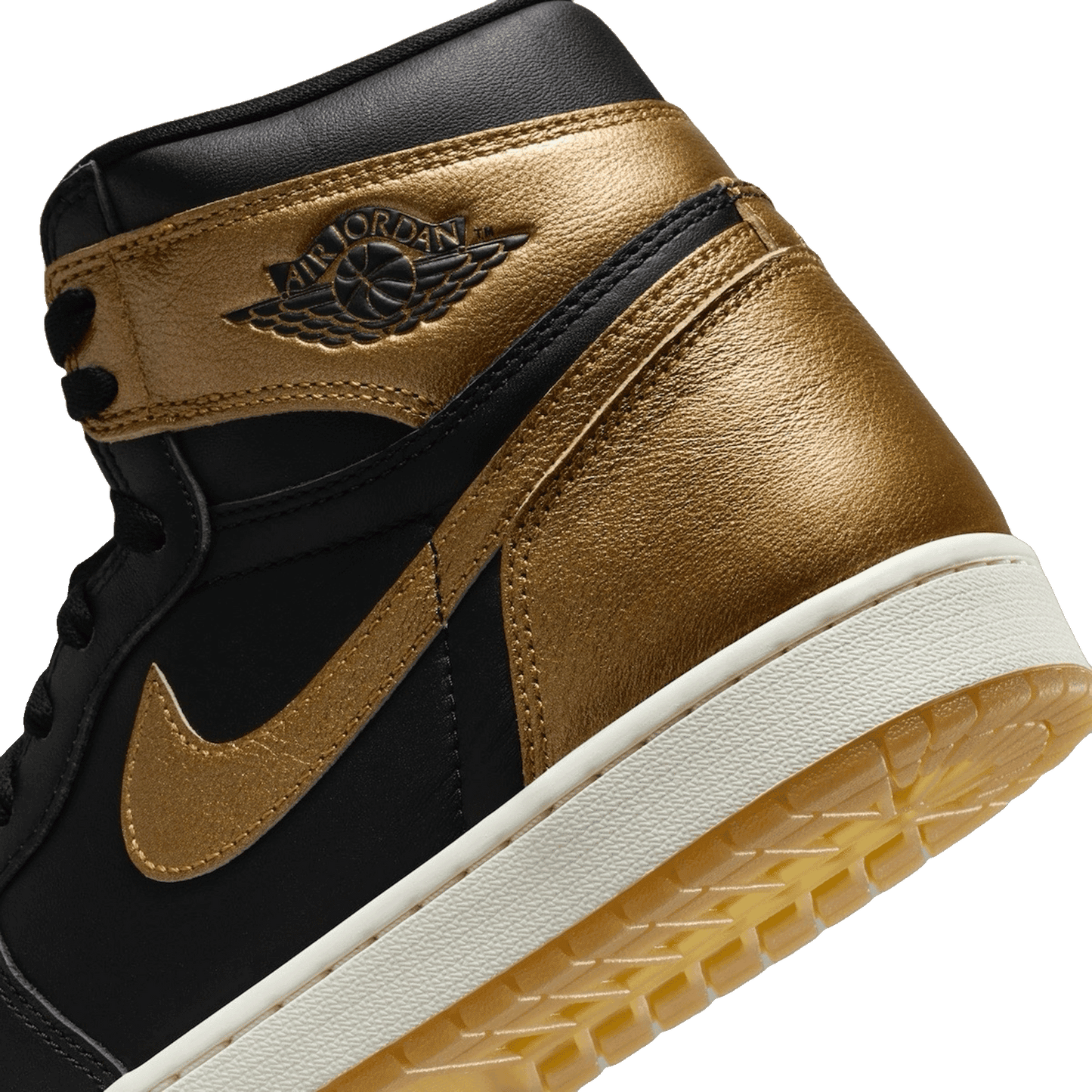 Nike Air Jordan 1 Retro High OG Black Metallic Gold (GS) Detail