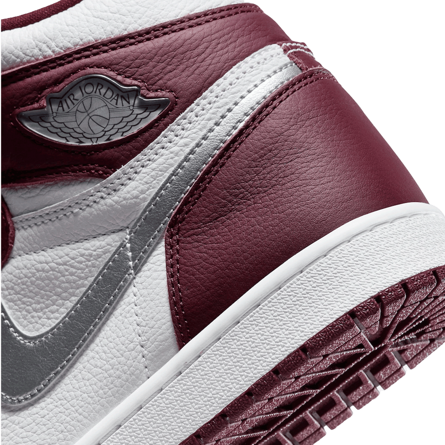 Nike Air Jordan 1 Retro High OG Bordeaux (GS) Detail