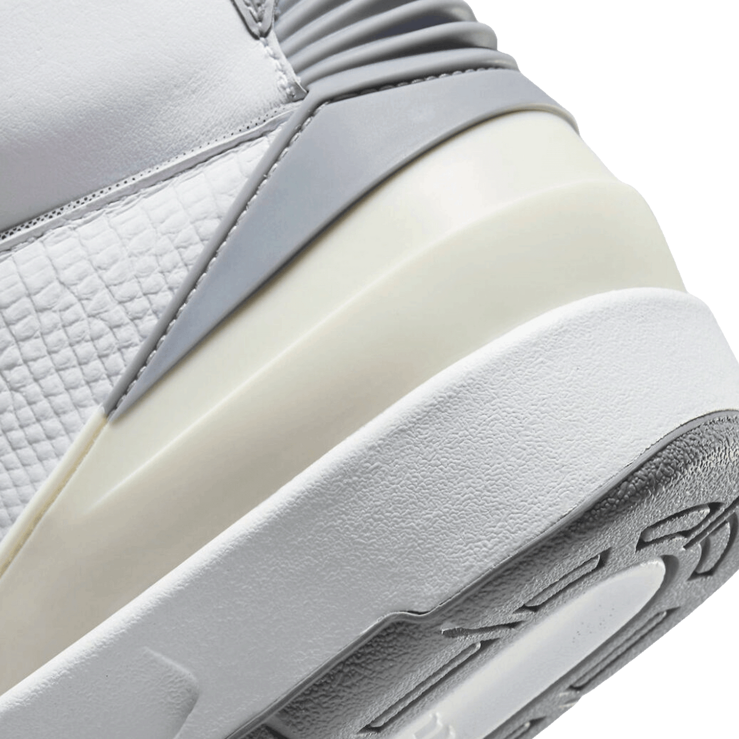 Nike Air Jordan 2 Retro Cement Grey Back 2