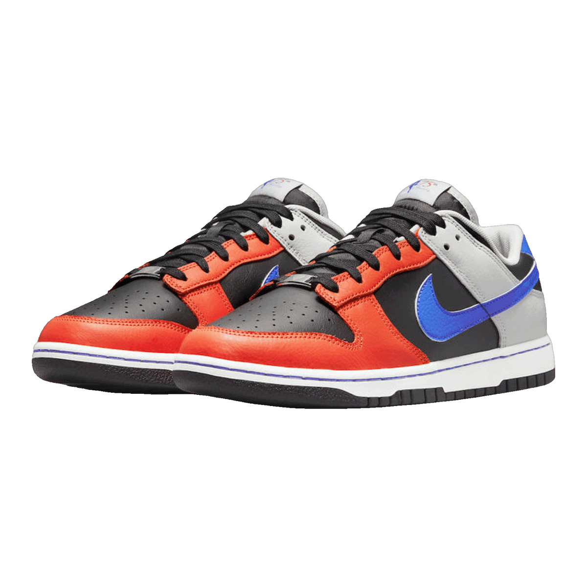 Nike Dunk Low EMB NBA 75th Anniversary Knicks Side DD3363-002