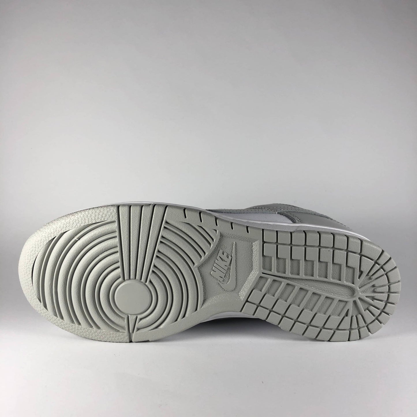 Nike Dunk Low Grey Fog Sohle