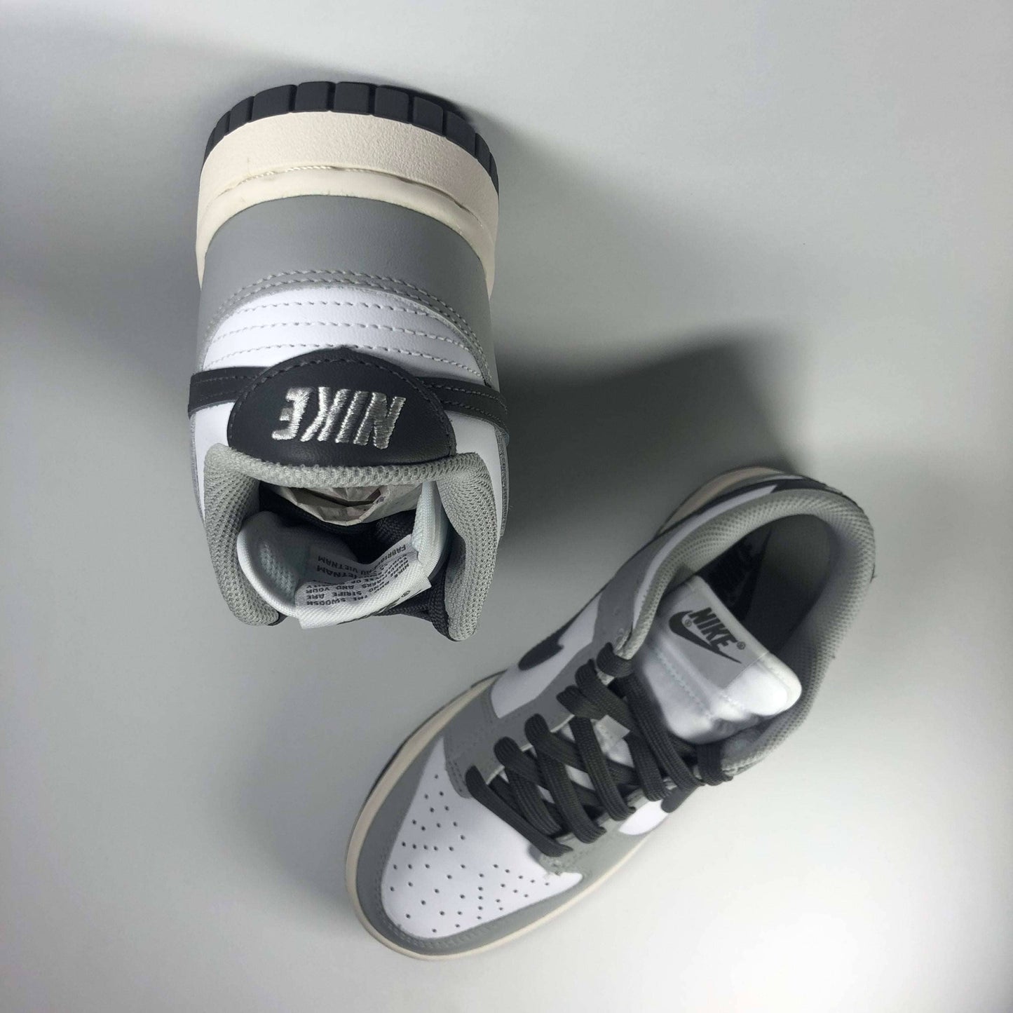 Nike Dunk Low Light Smoke Grey