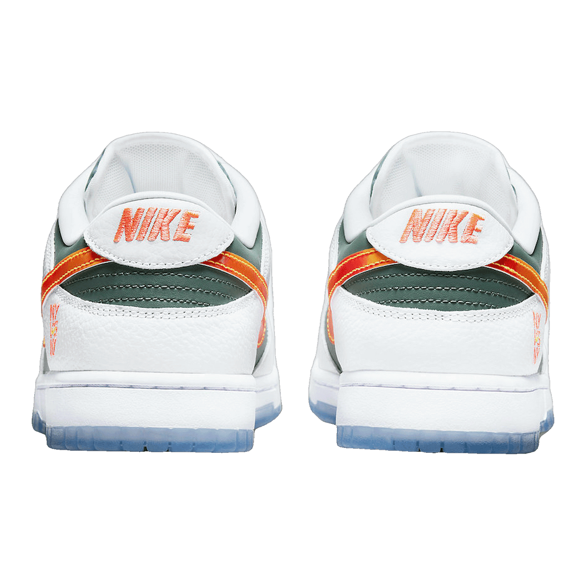 Nike Dunk Low SE NY vs. NY Back DN2489-300