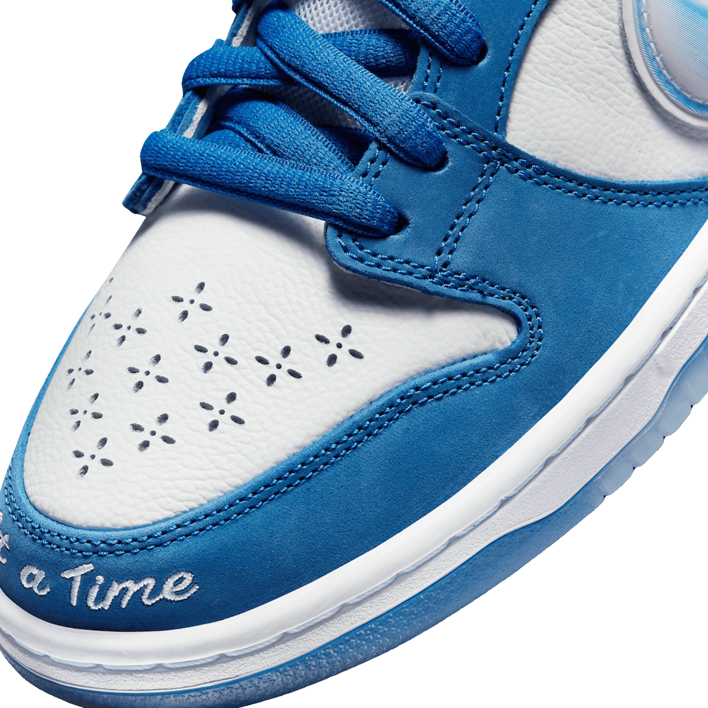 Nike SB Dunk Low Born X Raised One Block At A Time Front