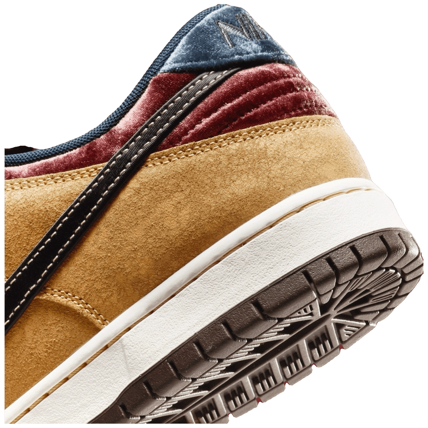 Nike SB Dunk Low City of Cinema Detail