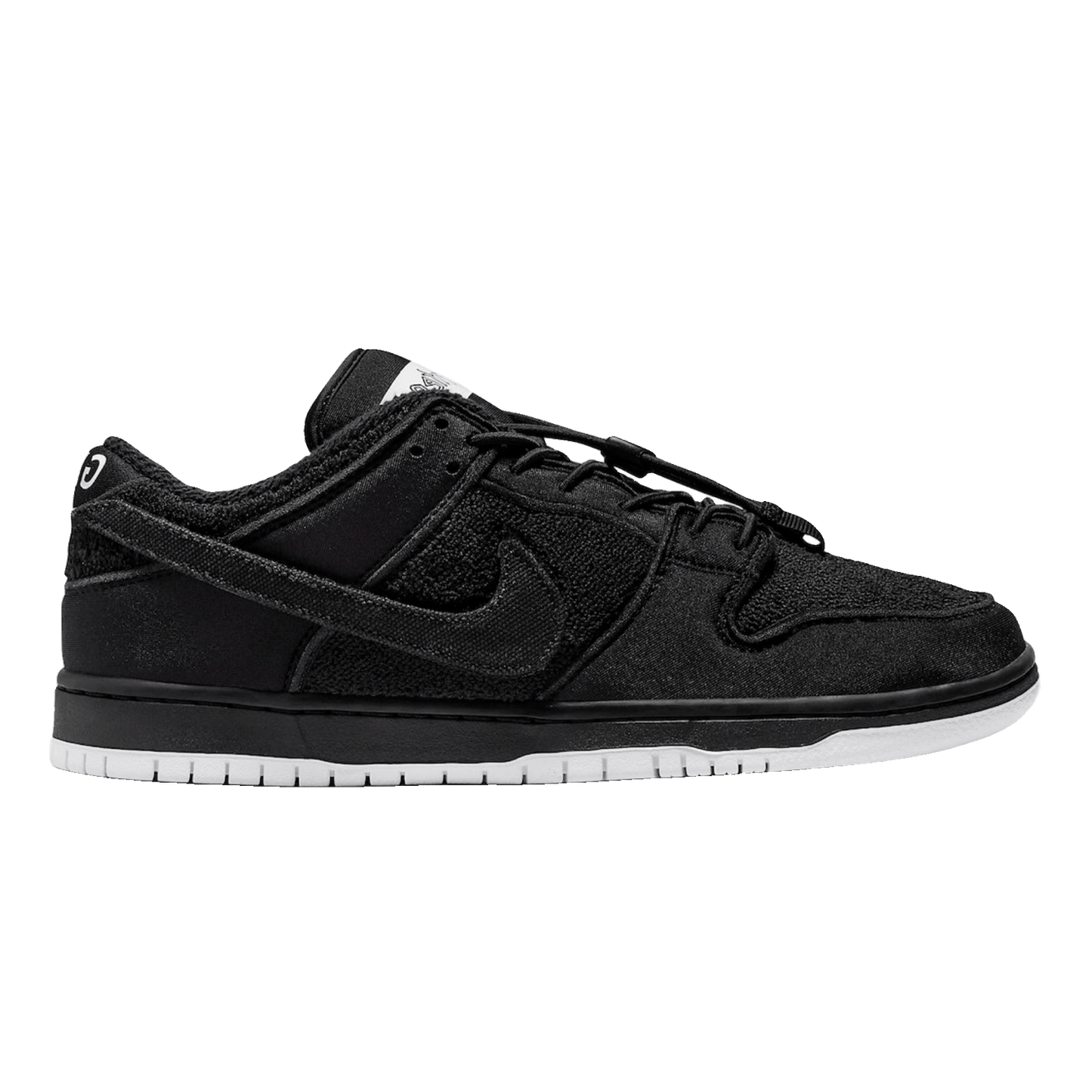 Nike SB Dunk Low Gnarhunters