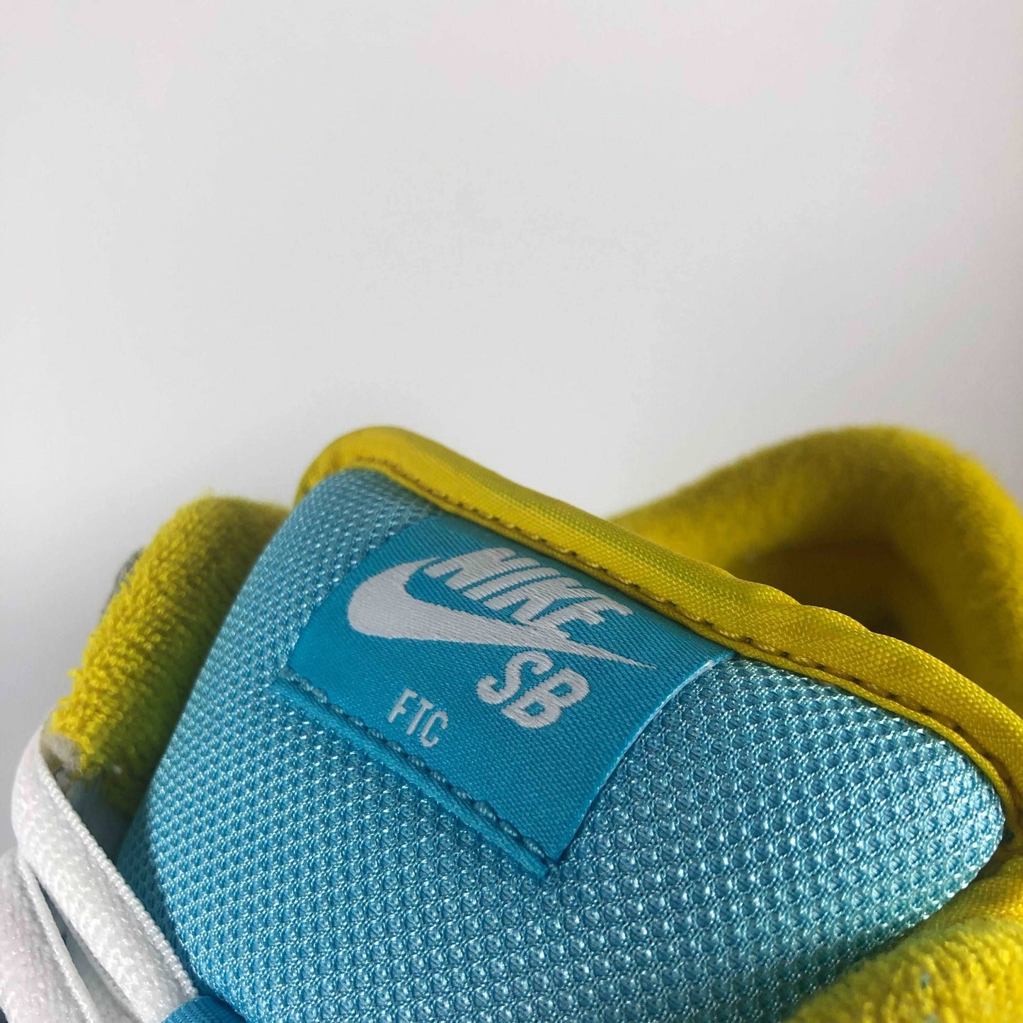 Nike SB Dunk Low Pro FTC Lagoon Pulse Tongue