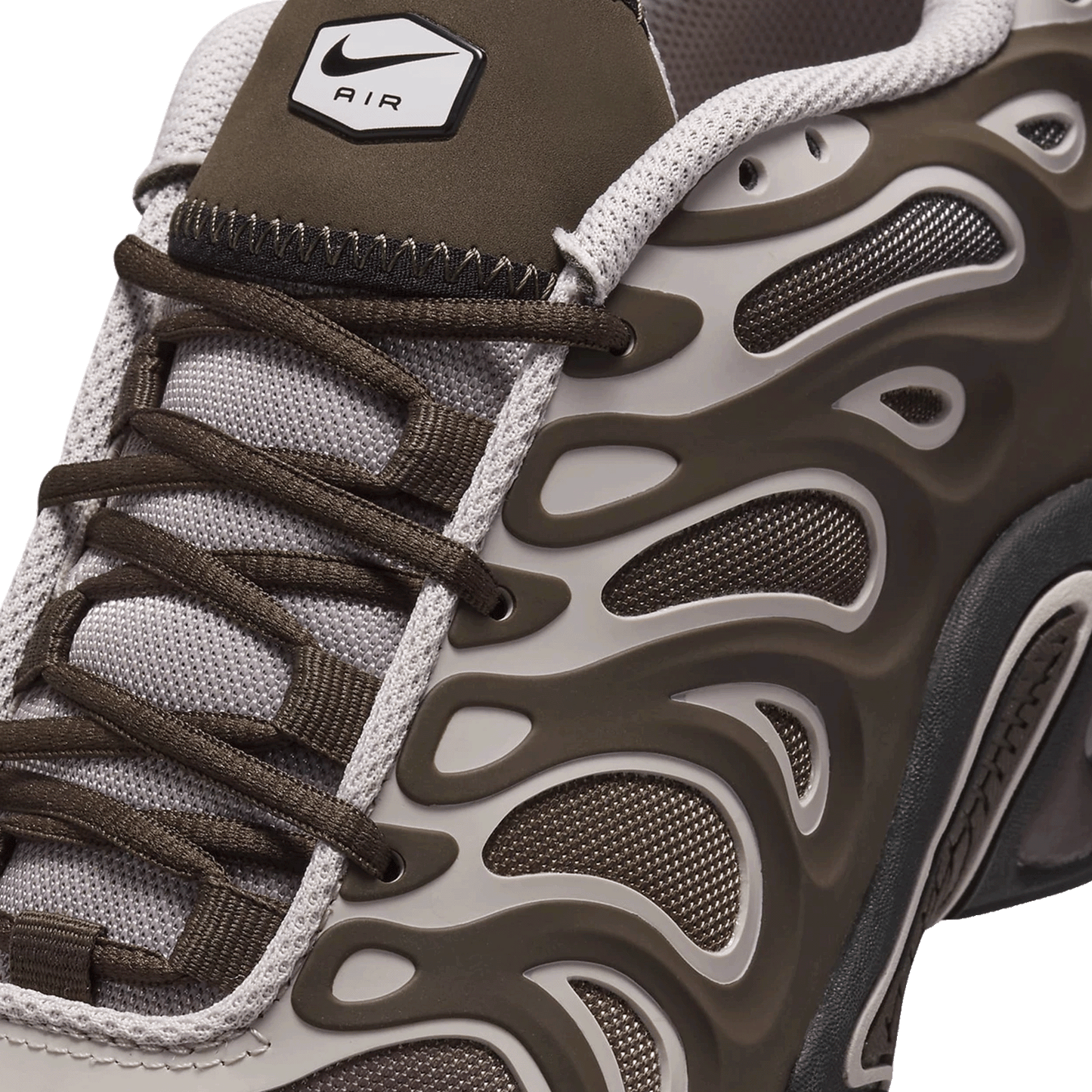 Nike TN Air Max Plus Baroque Brown Safety Orange Tongue