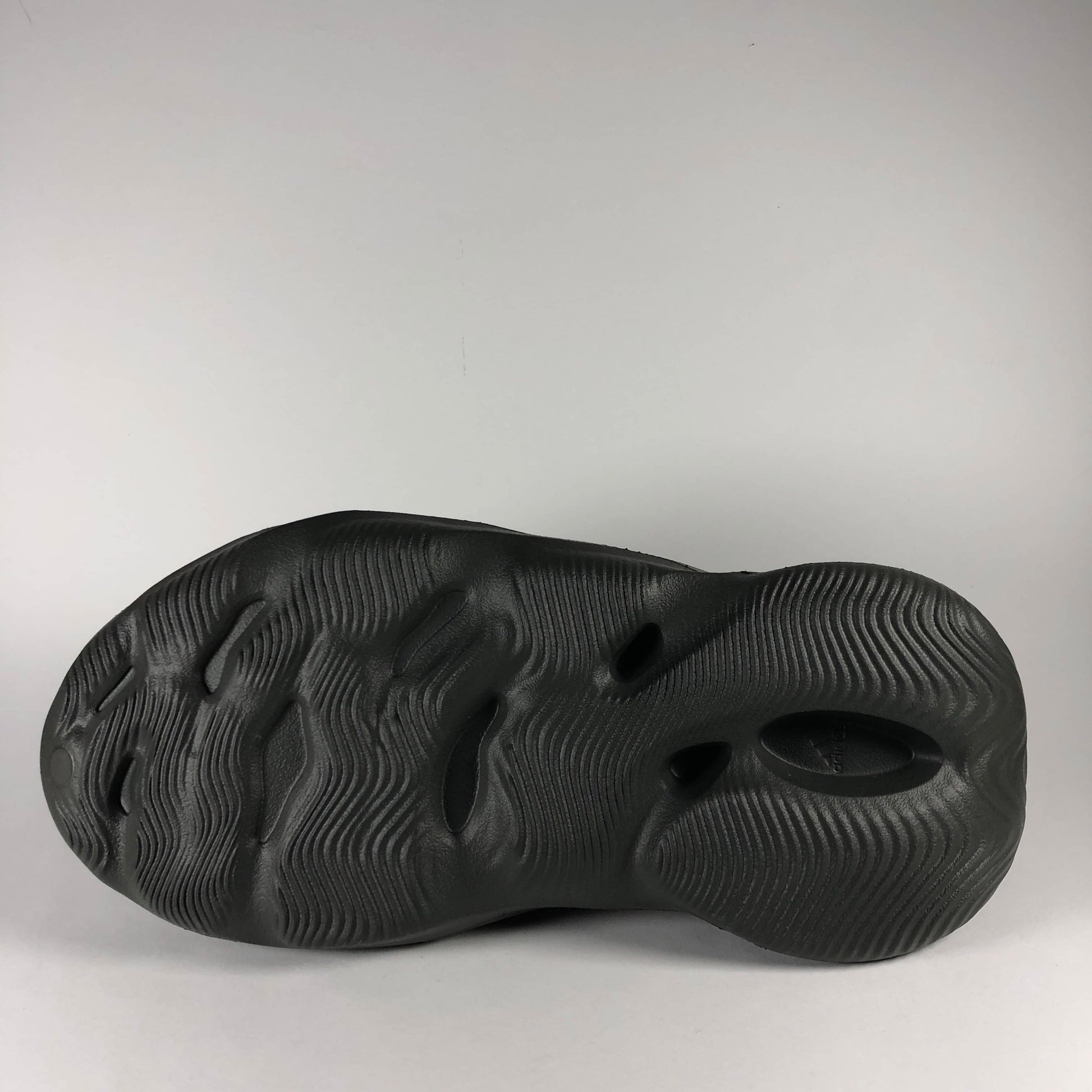 Adidas Yeezy Foam Runner Carbon Sohle
