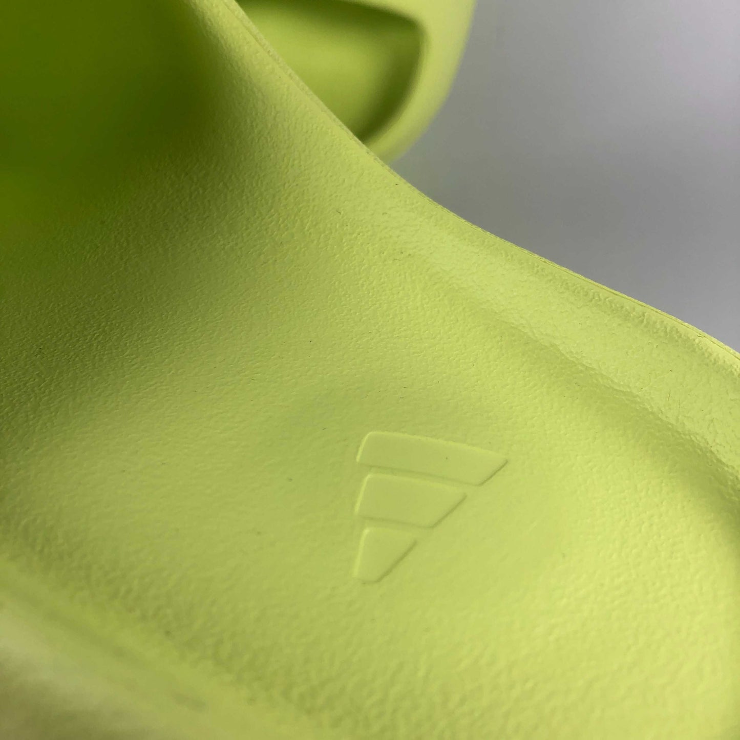 Adidas Yeezy Slide Glow Green Schaum