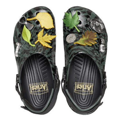 Crocs Classic Clog Aries Arise Black Oben