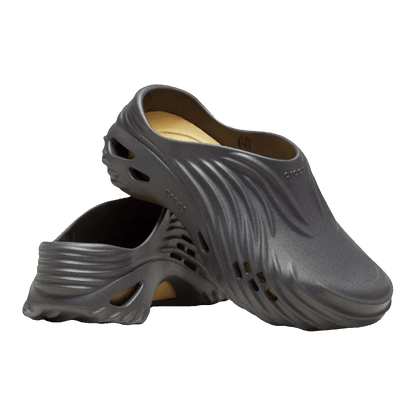 Crocs Echo Wave Clog Black Sand Side