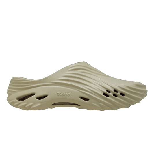 Crocs Echo Wave Clog Moth