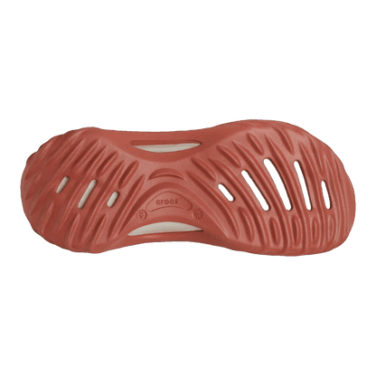 Crocs Echo Wave Clog Rust Sohle