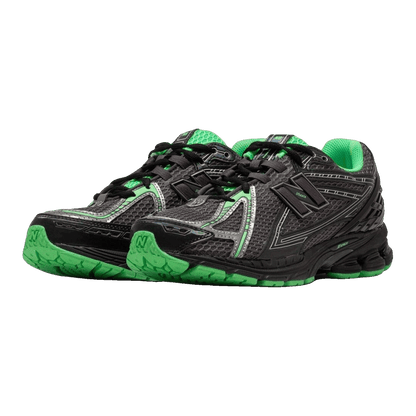 New Balance 1906R Dark Silver Metallic Lab Green Side U1906RCT