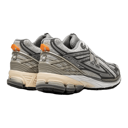 New Balance 1906R N.Hoolywood x INVINCIBLE Grey Swan Back M1906RNI