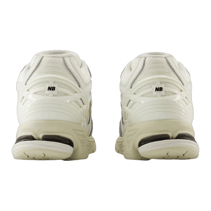 New Balance 1906R White Black Back M1906RWW
