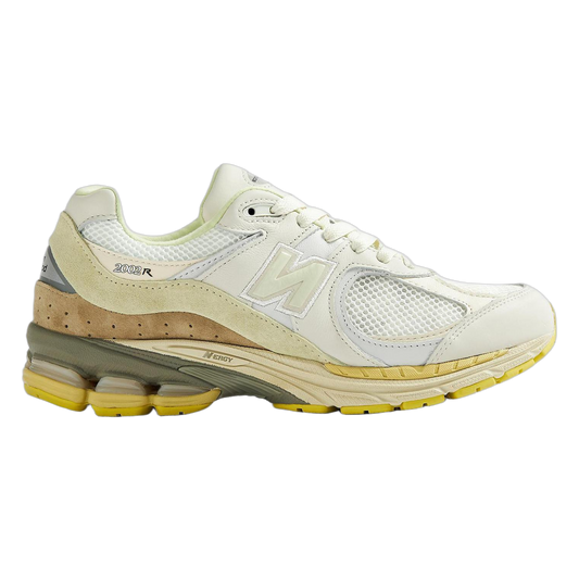 New Balance 2002R AURALEE White M2002RA1