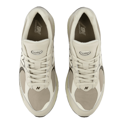 New Balance 2002R Gore-Tex Greige Grey Brown Oben