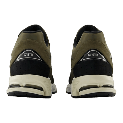 New Balance 2002R Gore-Tex Olive Back M2002RXU