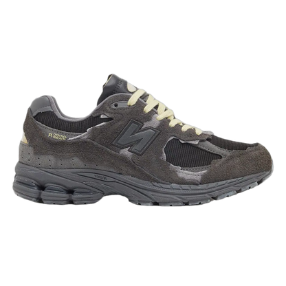 New Balance 2002R Protection Pack Natural Blackened M2002RD5