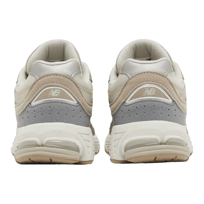 New Balance 2002R Timberwolf Mushroom (GS) Back GC2002SI