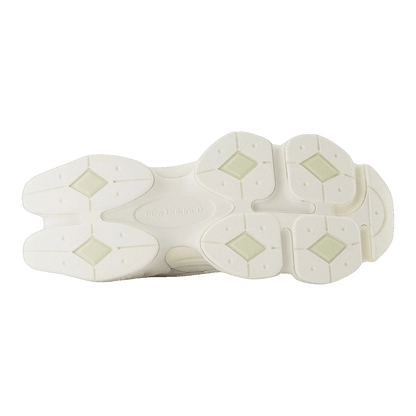 New Balance 9060 Angora Sea Salt Sohle