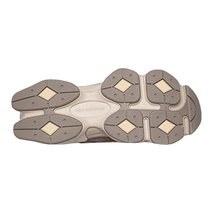 New Balance 9060 Arid Stone Mushroom Sohle