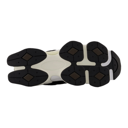 New Balance 9060 Brown Black Sohle