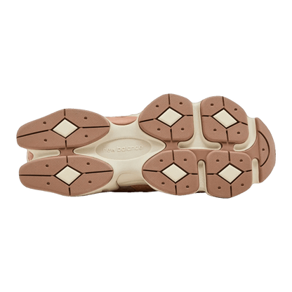 New Balance 9060 Flat Taupe Copper (Foot Locker Exclusive) Sohle