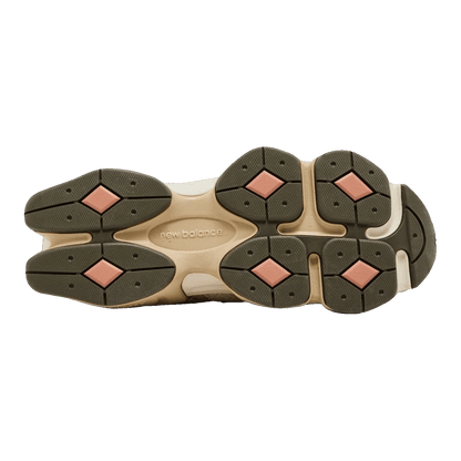 New Balance 9060 Flat Taupe Light Sparrow (Foot Locker Exclusive) Sohle