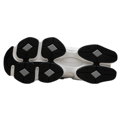 New Balance 9060 Grey Jet Black Sohle