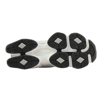 New Balance 9060 Grey Matter Ice Wine Sohle