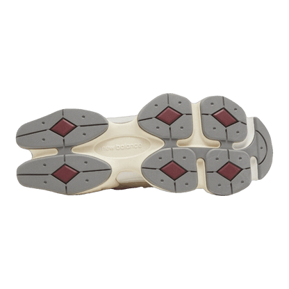 New Balance 9060 Lunar New Year Timberwolf Grey Sohle