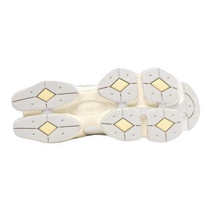 New Balance 9060 More Of What You Need? Sohle