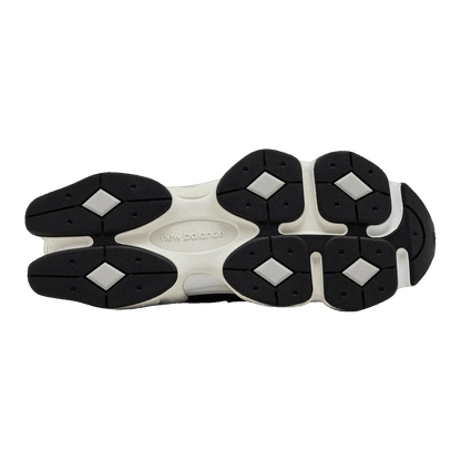 New Balance 9060 Navy Mushroom Sohle