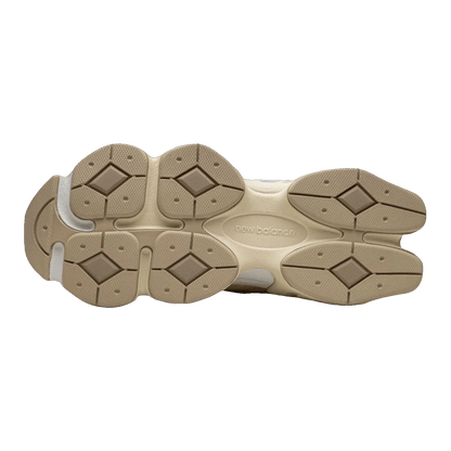 New Balance 9060 Sea Salt Brown Sohle