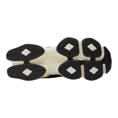 New Balance 9060 White Black Sohle