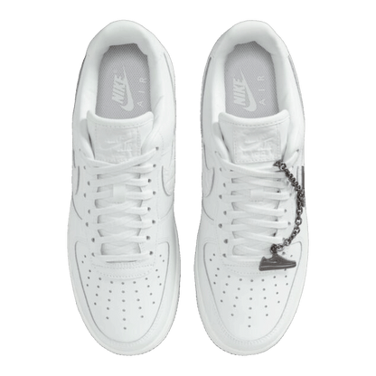 Nike Air Force 1 '07 Low Summit White Mini Charm (W) Oben
