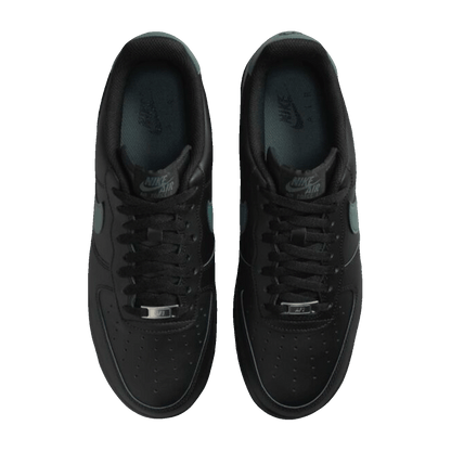 Nike Air Force 1 Low '07 Black Vintage Green Oben