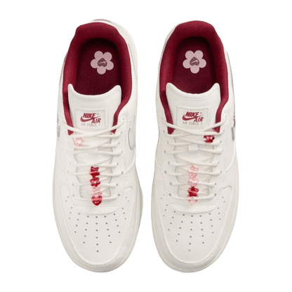 Nike Air Force 1 Low '07 SE PRM Valentine's Day (2024) (W) Oben