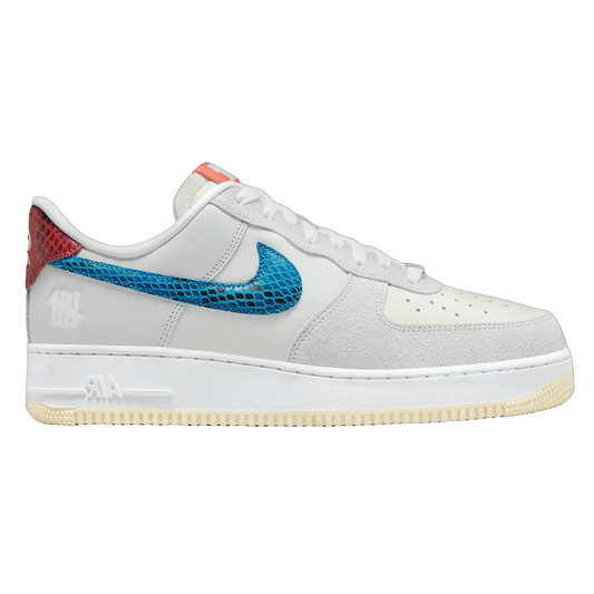 Nike Air Force 1 Low SP Undefeated 5 On It Dunk vs. AF1