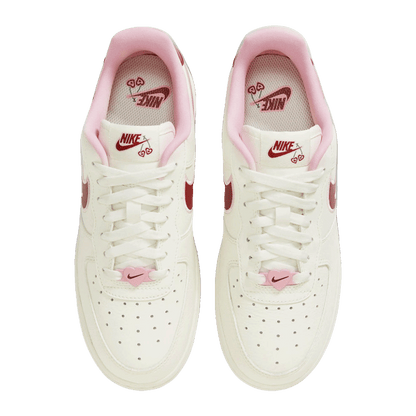 Nike Air Force 1 Low Valentine's Day (2023) (W) Oben