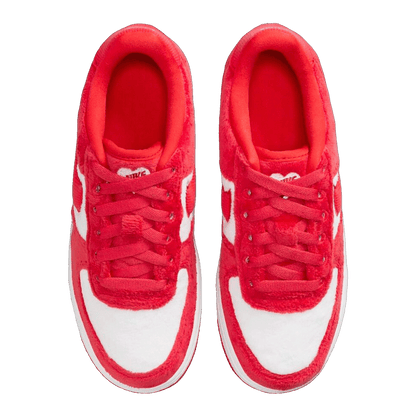 Nike Air Force 1 Low Valentine's Day Fleece (2024) (GS) Oben