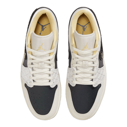 Nike Air Jordan 1 Low Beaded Swoosh Oben