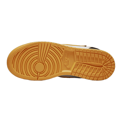 Nike Air Jordan 1 Low FlyEase Taxi White (GS) Sohle