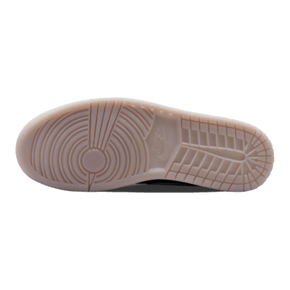 Nike Air Jordan 1 Low SE Black Iced Lilac Sohle