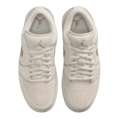 Nike Air Jordan 1 Low SE Cozy Girl (W) Oben